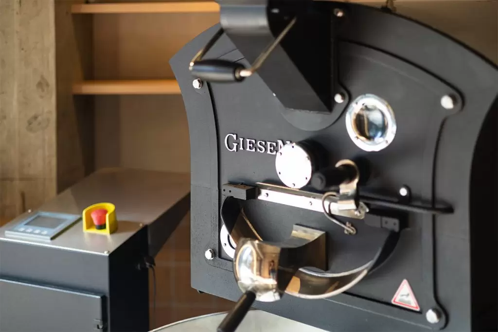 잔게*さん専用 職人技とテクノロジーが融合した焙煎機の革新──オランダの名機